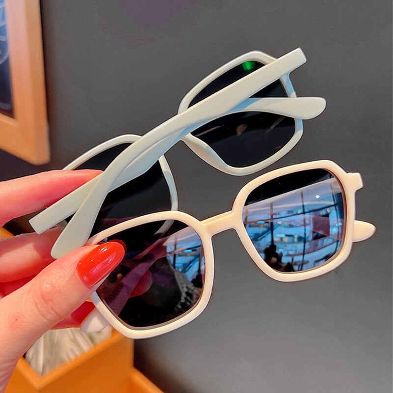Kính Mát Chống Tia UV400 Gọng Silicon Thời Trang Cho Bé