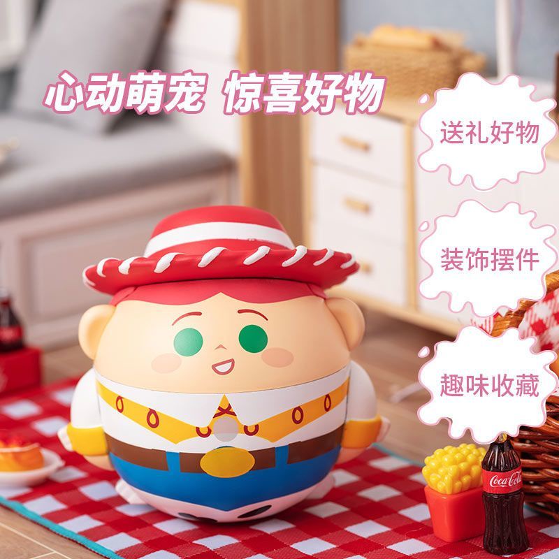 Gấu Dâu Tây Cuộn Chủ Đề Toy Story Đồ Chơi Trang Trí