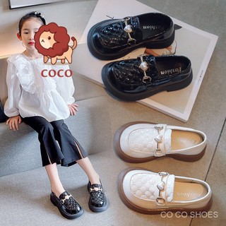 Girls small leather shoes 2023 autumn new style little girls soft-soled metal buckle shoes children anti-slip lightweight black shoes