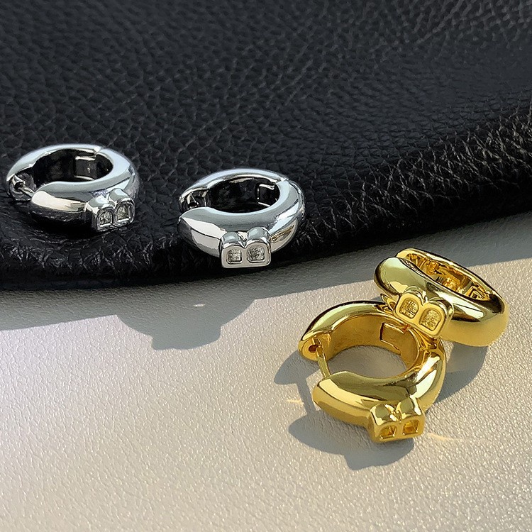 【386】(BALENCIAG A)Bông Tai Chính Hãng Siêu Thời Trang Bông Tai Sang Trọng Trang Sức Cao Cấp Cho Nữ Xu Hướng Trang Sức Cá Tính Quà Tặng