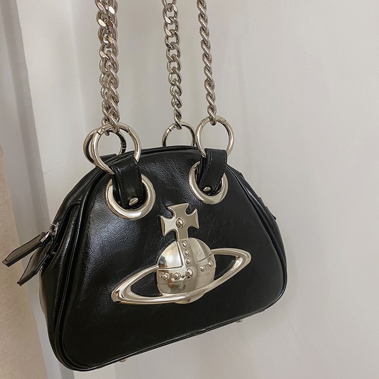 Túi Đeo Vai Vivienne Westwood YK2 Phong Cách Punk Mới Cho Nữ