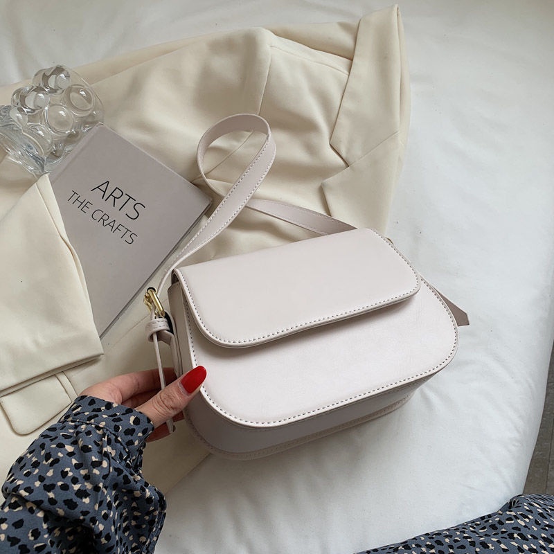 Túi Đeo Chéo Thời Trang Dễ Phối Đồ Cho Nữ