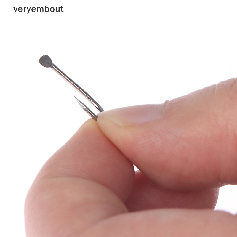 Hộp 100 Lưỡi Câu Cá Bằng Thép Carbon Mềm Mại Tiện Dụng