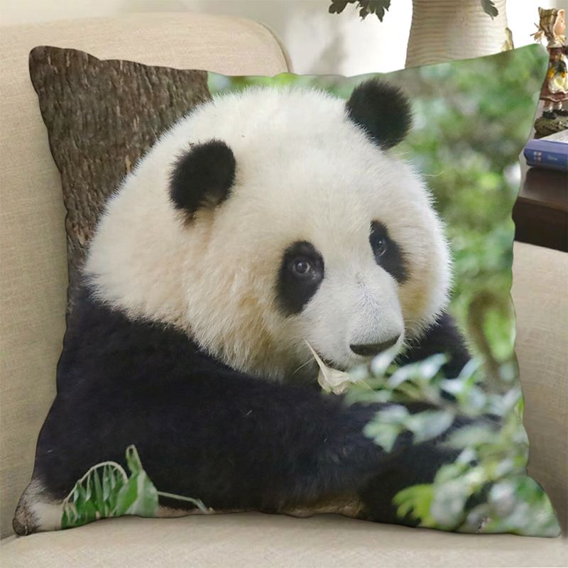 Gối Ôm Hình Gấu Trúc Và Hoa Dễ Thương