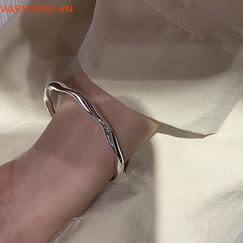 Vòng Tay Chuỗi Hạt Màu Bạc Mặt Hoa Sen Phong Cách Vintage Cho Nữ