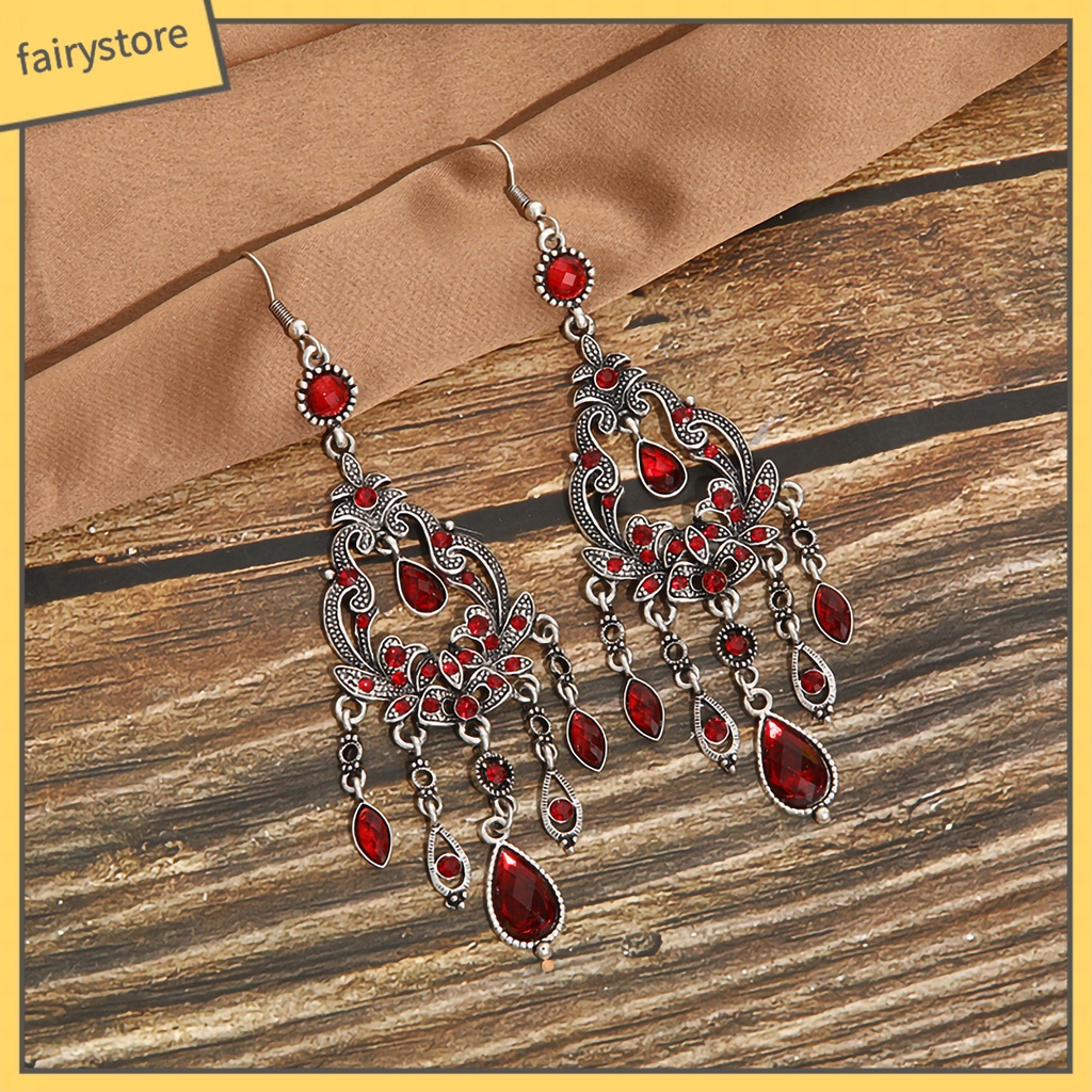 1 Đôi Bông Tai Hình Hoa Đính Pha Lê Giả Thiết Kế Đục Lỗ Phong Cách Cổ Điển Thời Trang