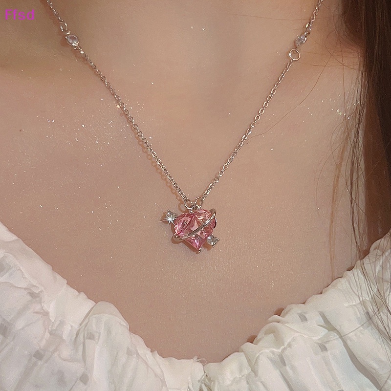 {Ffsd} Vòng cổ Mặt Hình Trái Tim Đính Đá Zircon Màu Hồng Thiết Kế Ngọt Ngào Tinh Tế Cho Nữ