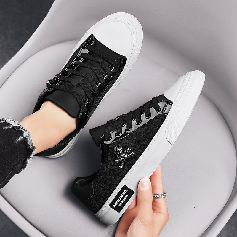 Giày Phẳng Mùa Hè 2023 Phong Cách Mới Thoáng Khí Chống Trượt Dễ Phối Đồ Màu Đen Cho Thanh Thiếu Niên