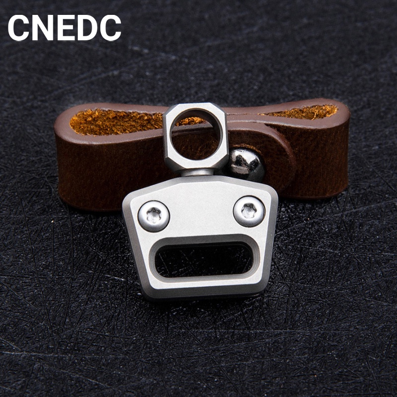 Móc Khóa Xe Hơi Bằng Hợp Kim Titan Thiết Kế Đơn Giản