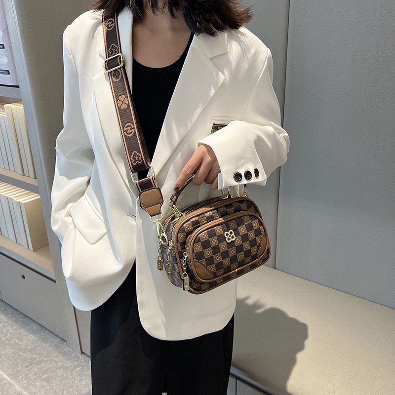 Túi Xách Đeo Vai Kiểu Vuông Nhỏ In Hình Máy Ảnh Thời Trang Nữ 2023