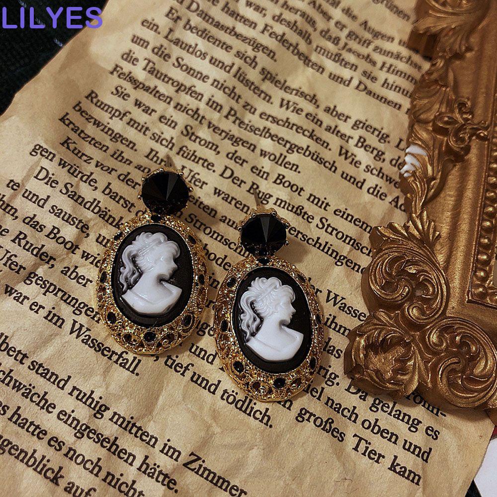 Bông Tai Đinh Tán Hình Chân Dung Tranh Sơn Dầu Cổ Điển Cho Nữ