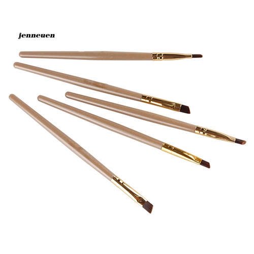 1 Cọ Trang Điểm Chuyên Nghiệp Với Tay Cầm Bằng Nhựa