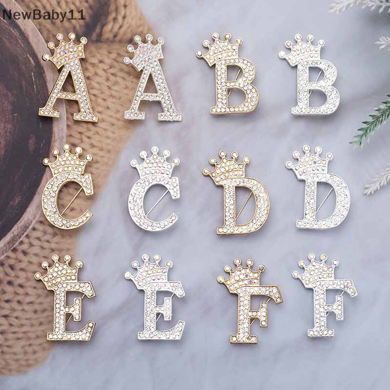 Newbaby fashion crown 26 chữ cái đầu tiên a đến z crystal rhinestone ghim trâm cho phụ nữ váy cưới ve áo cổ áo ghim trang sức.