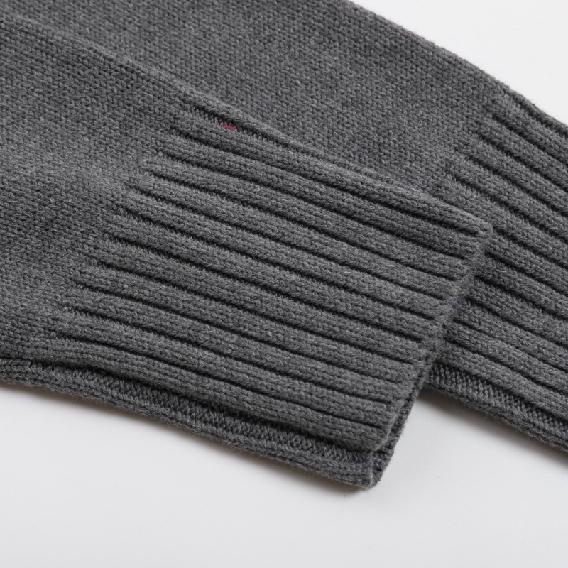 Ami-áo len đan len cổ điển, thân trên siêu đẹp, thiết yếu cho trang phục mùa thu đông, cảm giác tay và da thoải mái, cả nam và nữ