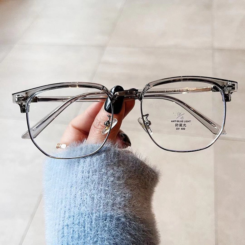 Kính Chống Tia Bức Xạ Thời Trang Cho Cả Nam Và Nữ