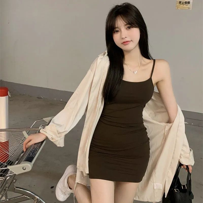 Bộ Áo Sơ Mi Tay Dài Dáng Lửng Phối Váy Ngắn Hai Dây Gợi Cảm Phong Cách Mới Mùa Thu Cho Bạn Gái