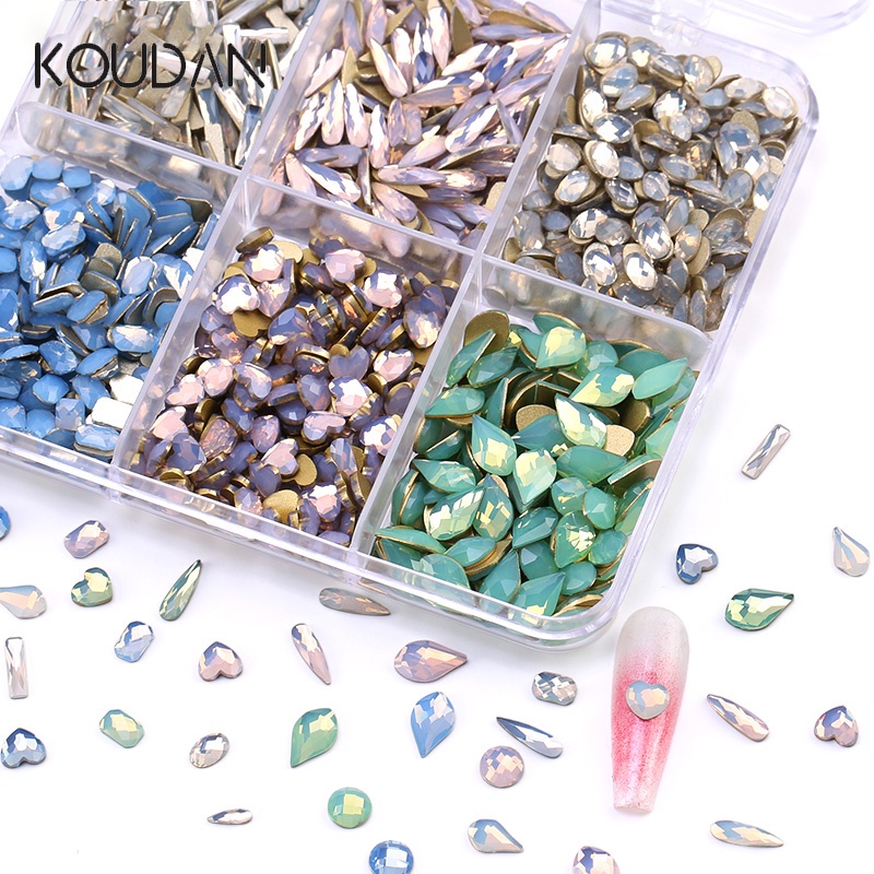 Set 20 Miếng Dán Trang Trí Móng Tay Nghệ Thuật Đính Đá Pha Lê Hồng / Xanh Dương / Trắng