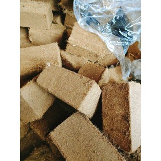 Viên nén xơ dừa 500g nở được 4_5 kg đất hữu cơ