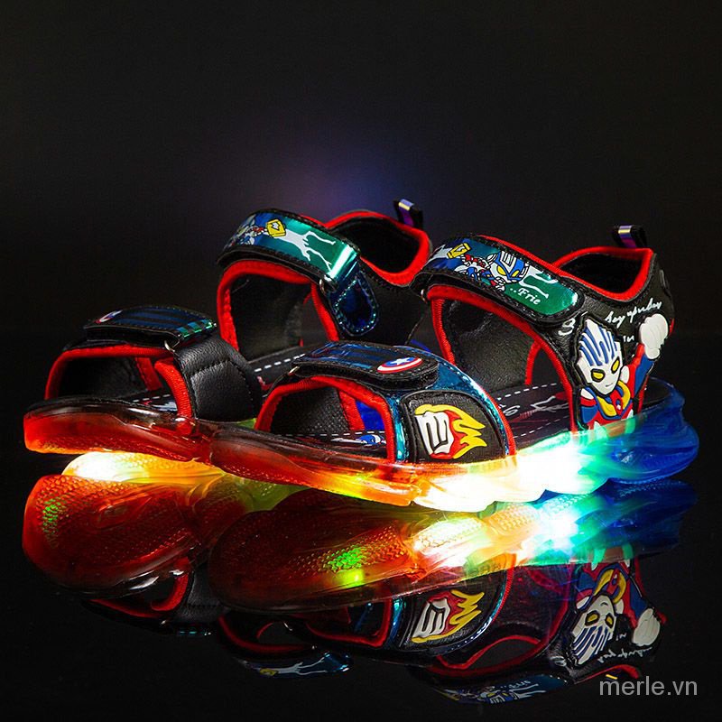 Giày Sandal Đi Biển Đế Mềm Có Đèn Led Phát Sáng Thời Trang Mùa Hè Dành Cho Bé Trai
