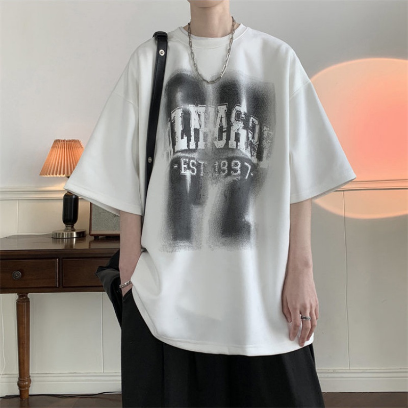 Áo Thun Da Lộn Tay Ngắn Dáng Rộng In Chữ Mo Measured Phong Cách Hip Hop Đường Phố Mỹ Thời Trang Mùa Hè Cho Nam
