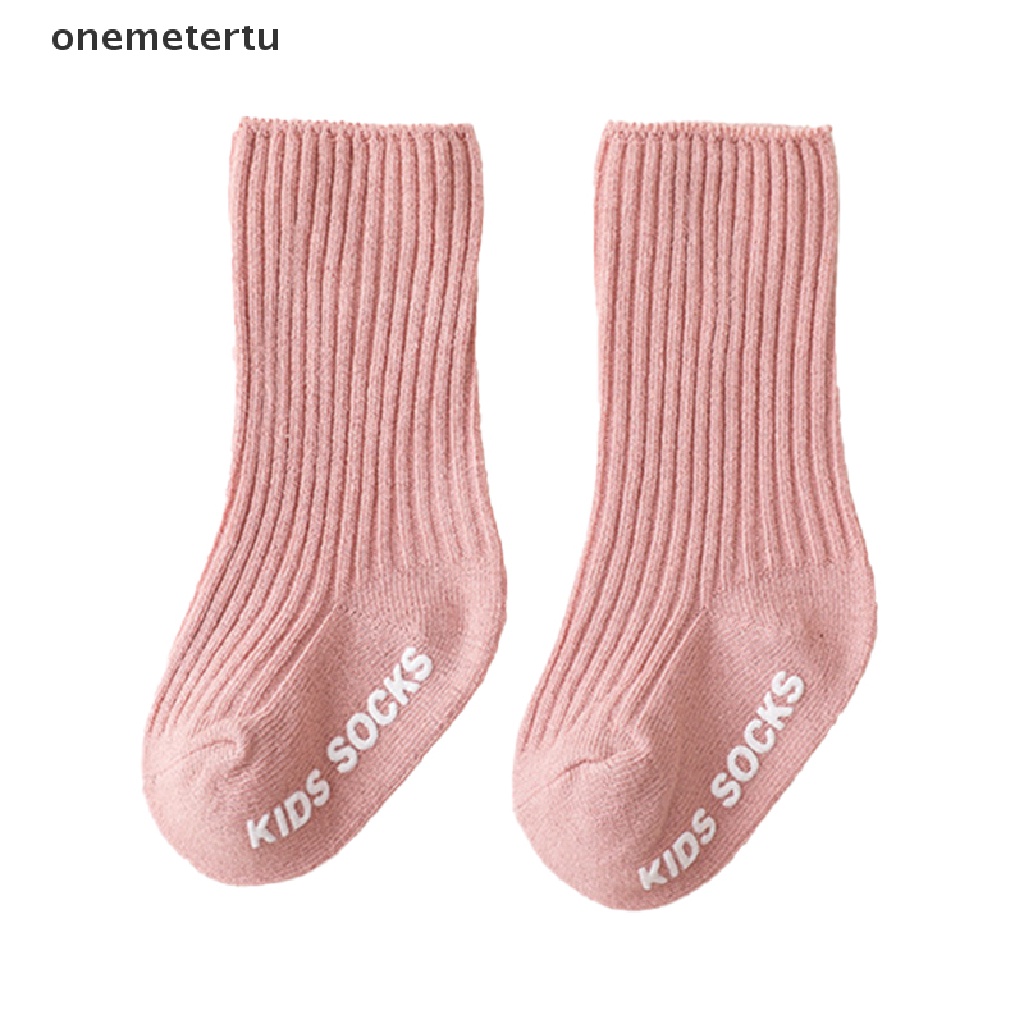 Vớ Cao Su Cổ Vừa Chống Trượt Họa Tiết Kẻ Sọc Dọc Cho Trẻ Em