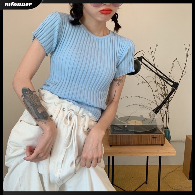 Áo Croptop Dệt Kim Tay Ngắn Cổ Tròn Màu Sắc Đơn Giản Cho Nữ