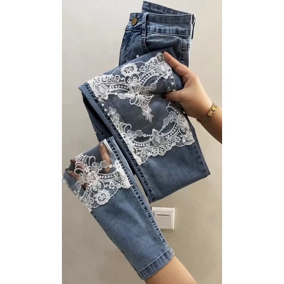 Quần Jean Lưng Cao Dáng Bút Chì Rách Gối Phối Ren Đính Hạt Thời Trang Mùa Xuân Kiểu Phương Tây Cho Nữ
