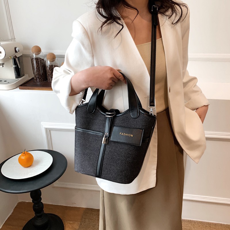 Ielgy Túi Xách bucket Bằng Vải canvas Phối Màu Tương Phản Đa Năng Thời Trang Di Động Cho Nữ