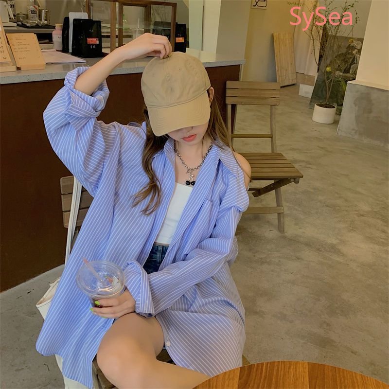 Áo Sơ Mi Dài Tay Trễ Vai Họa Tiết Kẻ Sọc Phong Cách Hàn Quốc