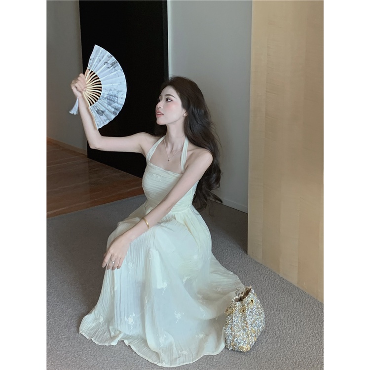 Đầm Dài Cổ Yếm Thêu Họa Tiết Phong Cách Cổ Điển Thời Trang Mùa Hè Xinh Xắn Cho Nữ