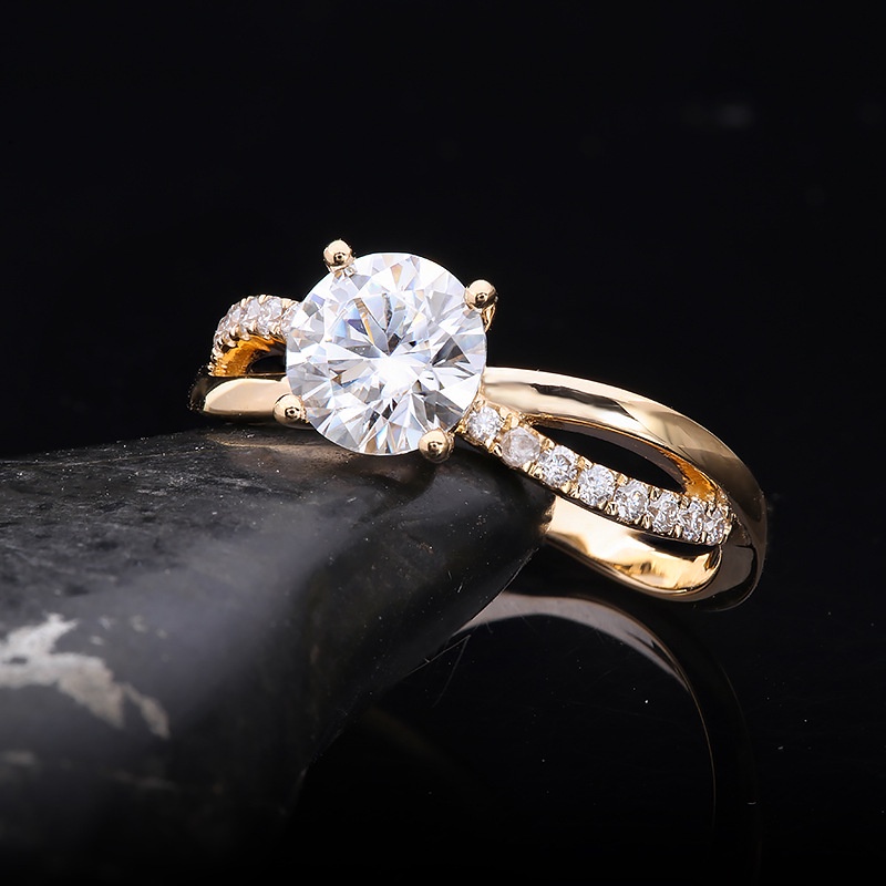 Nhẫn Thép Titan Mạ Vàng Đính Đá Zircon Thời Trang Cho Nữ
