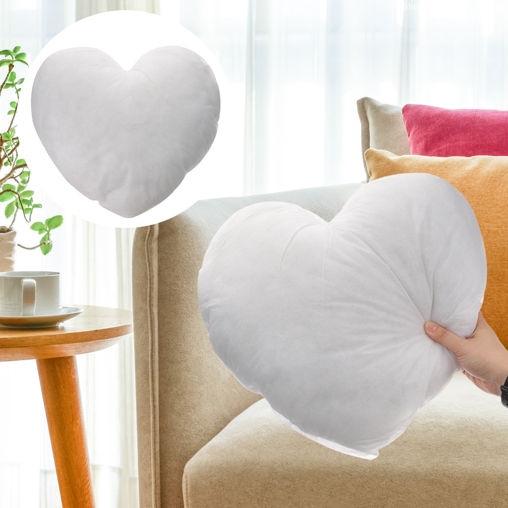 Vỏ Gối Hình Tròn Họa Tiết Trái Tim Dễ Thương