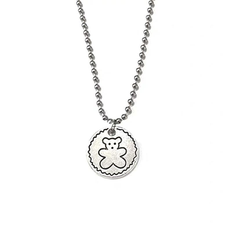 Vòng cổ Mặt Tròn Hình Gấu Và Bánh Quy Dễ Thương