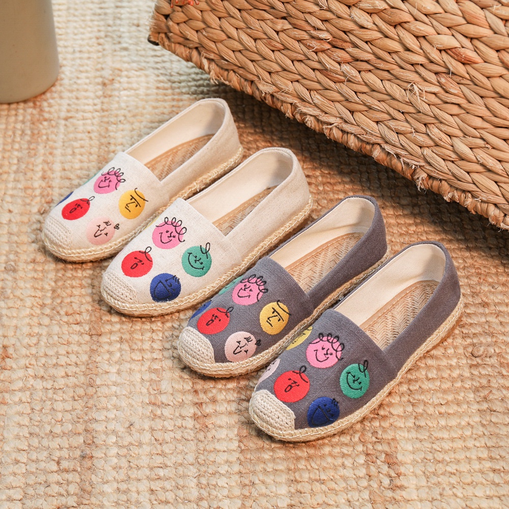 Giày lười vải slip on nữ thêu hình mặt cười chất liệu vải bố đế nhựa dẻo - Mã SP X-23