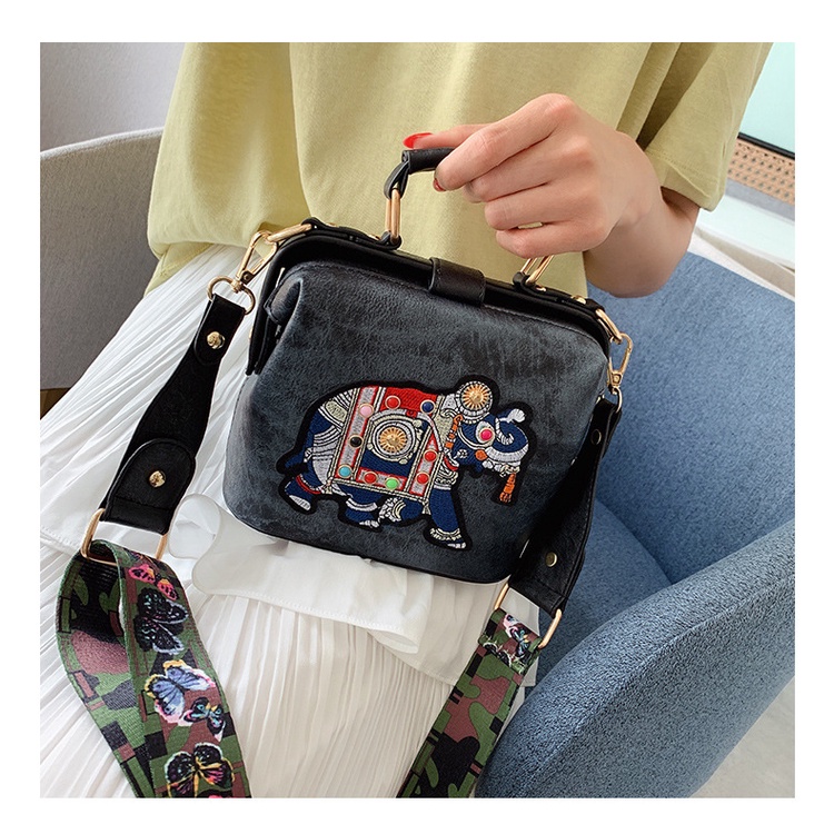Túi Đeo Chéo Vai Họa Tiết Thêu Phong Cách Dân Tộc Thời Trang
