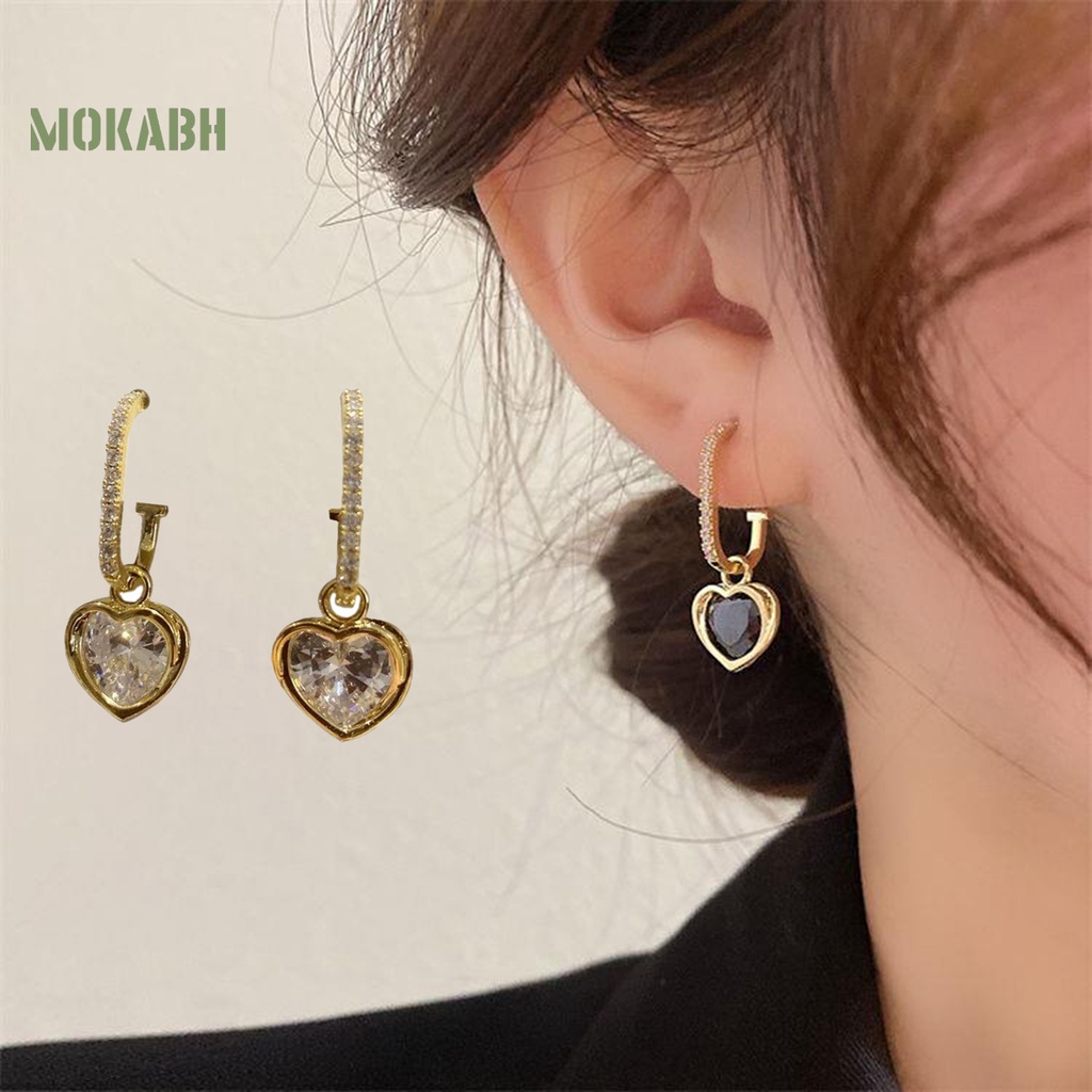 1 Đôi Bông Tai Hình Trái Tim Đính Đá Màu Trắng / Đen Dành Cho Nữ