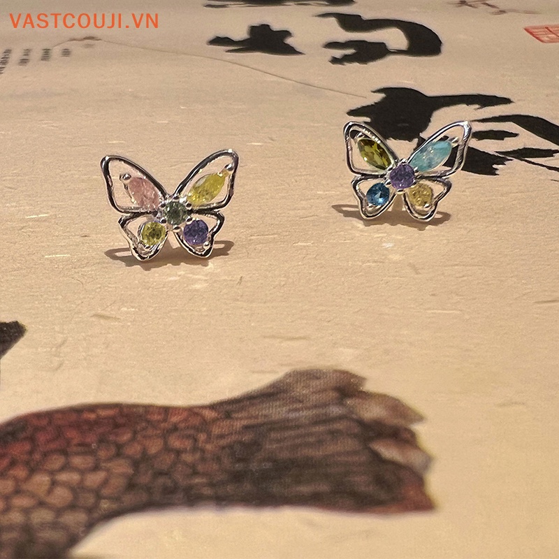 Khuyên Tai Hình Bướm Đính Đá Zircon Sang Trọng Cho Nữ