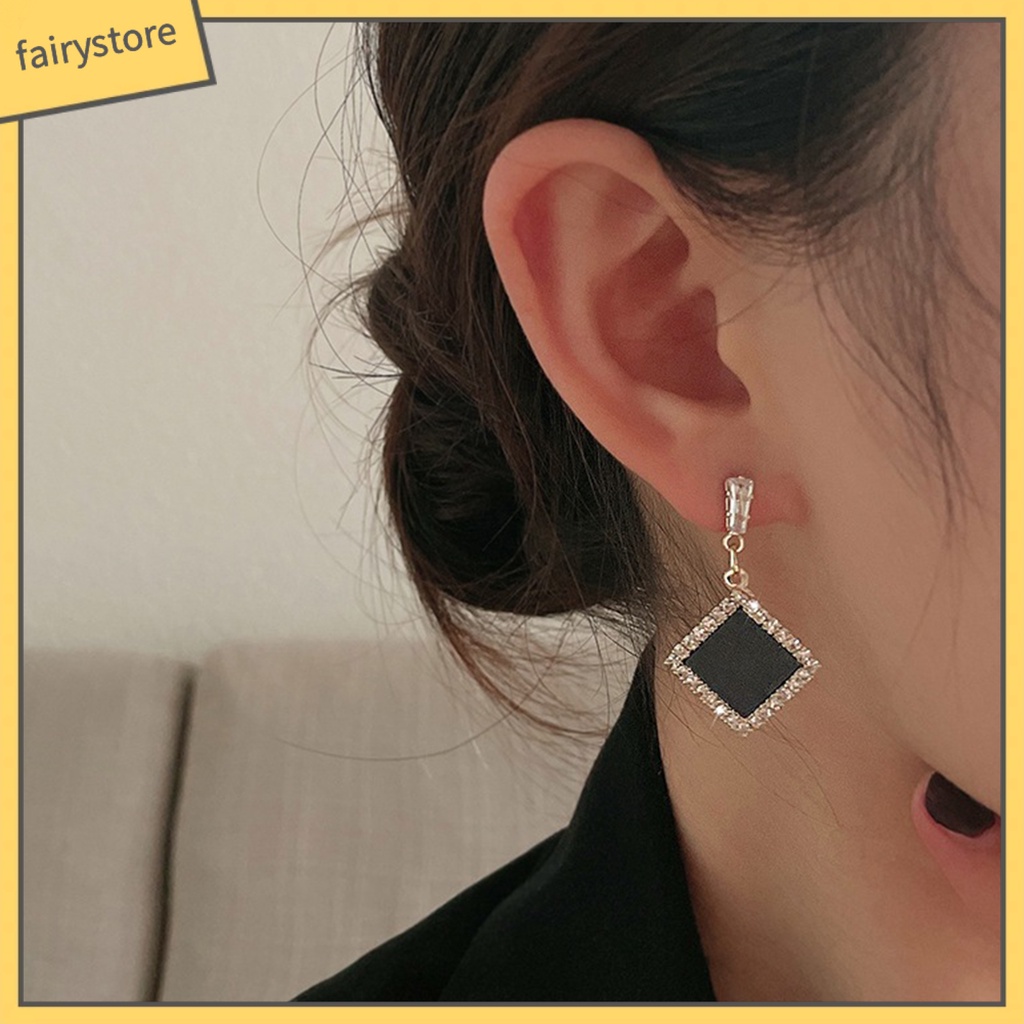 1 Đôi Bông Tai Hình Trái Tim Đính Ngọc Trai Giả Phong Cách Hàn Quốc