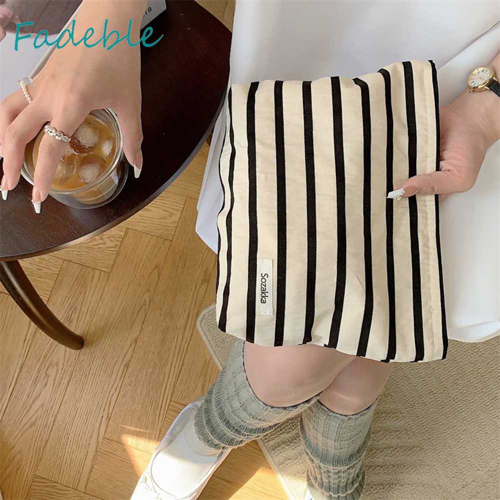 Túi Đựng Mỹ Phẩm Bằng Vải Canvas Họa Tiết Kẻ Sọc Sức Chứa Lớn Tiện Dụng Cho Nữ