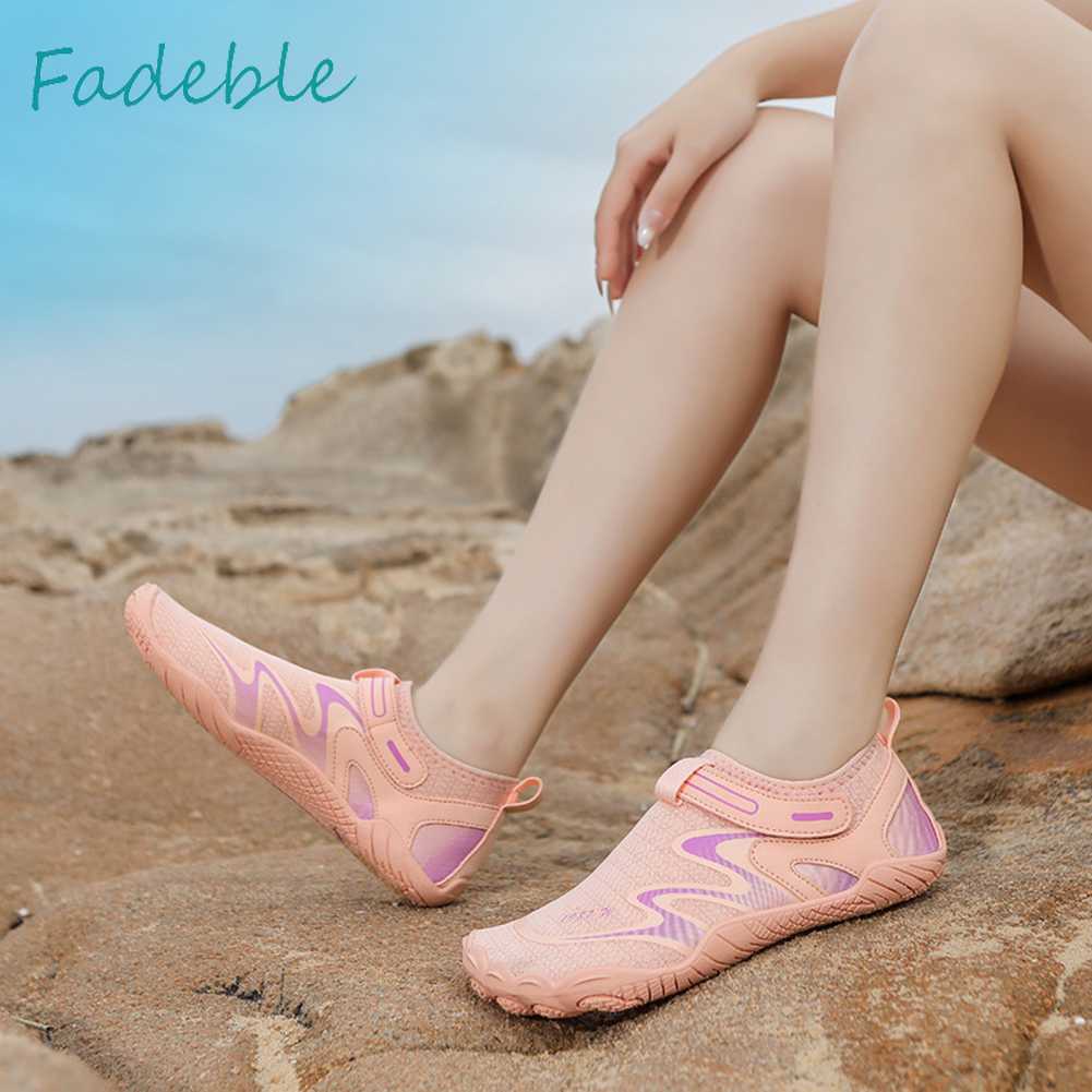 Giày Thể Thao Chống Mòn Thoáng Khí Thời Trang Cho Nam Nữ