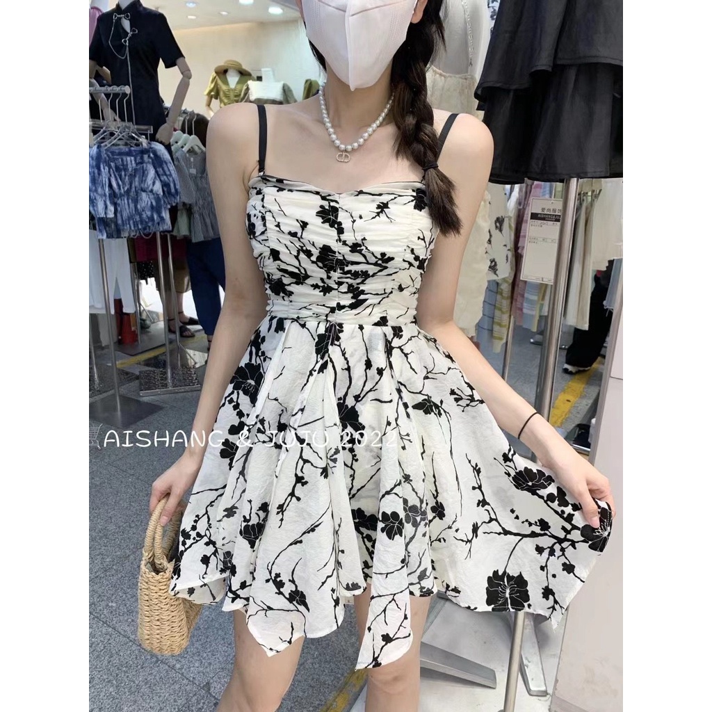 Đầm Hai Dây Ôm Eo Họa Tiết Hoa Phong Cách Ngọt Ngào Cao Cấp Cho Nữ