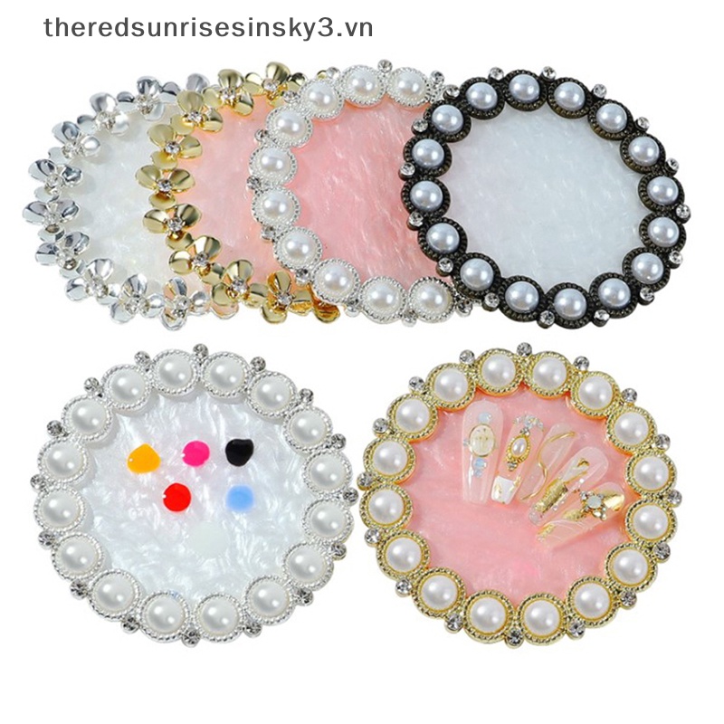 Khung Trưng Bày Móng Tay Giả Ngọc Trai Thời Trang