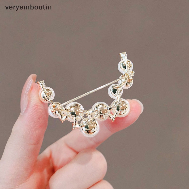 Ghim Cài Áo Hình Mặt Trăng Đính Ngọc Trai Trắng Tự Nhiên Thời Trang Cho Nữ