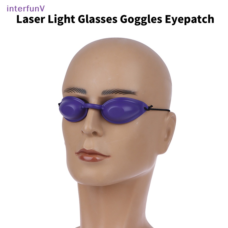 Kính Mát Bảo Vệ Mắt Khi Đi Biển