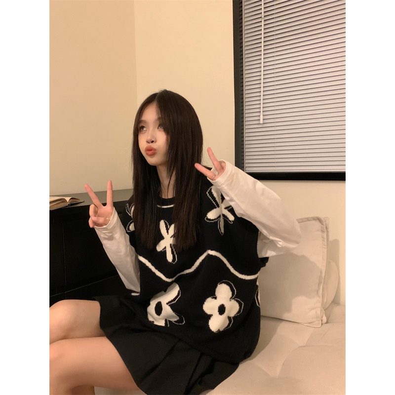 Áo sweater Sát Nách Cổ Tròn Dáng Rộng In Hoa Dễ Thương