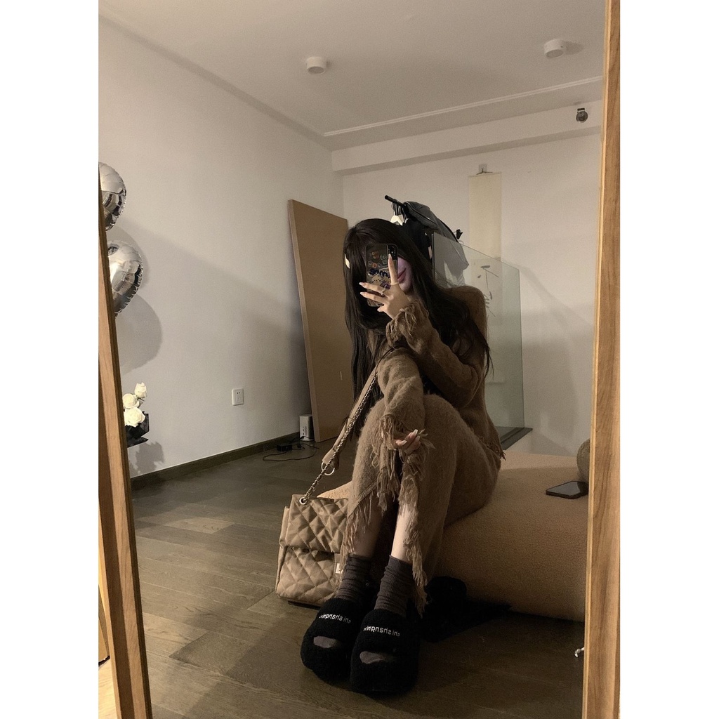 Bộ Áo Cardigan Dệt Kim + Chân Váy Tua Rua Phong Cách Retro Thời Trang Thu Đông Dành Cho Nữ A6AO 22023