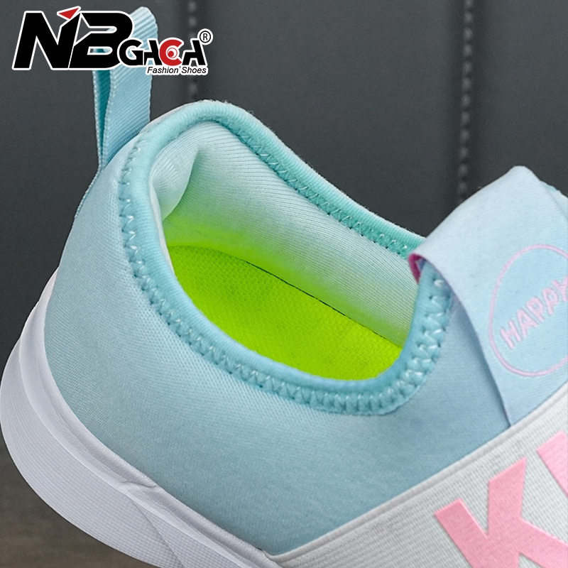 Giày trẻ em giày slip-on light sneakers cho bé gái bé trai 2023 giày thể thao trẻ em đi bộ / chạy bộ thông thường mới