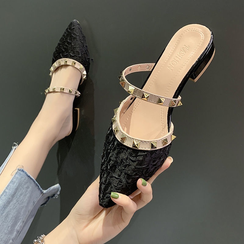 Dép Mũi Nhọn Đính Đinh Tán Thời Trang Mùa Hè Dễ Phối Đồ Dành Cho Nữ