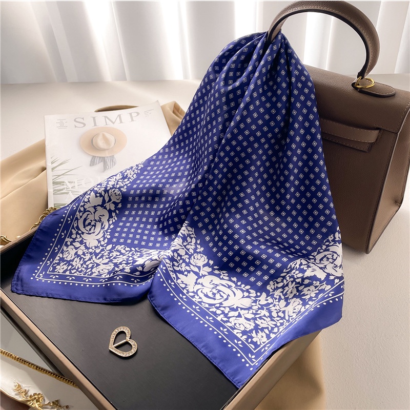 Khăn Choàng Cổ Nhỏ Hình Vuông Sọc Caro Bằng Lụa Màu Sắc Phù Hợp Cho Nhảy Hip Hop