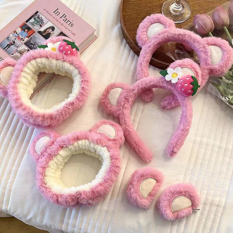 Băng Đô Rửa Mặt Gấu Dâu, Băng đô hình gấu dâu tây mềm mại chống trượt phiên bản Hàn Quốc dễ thương | LAGStore